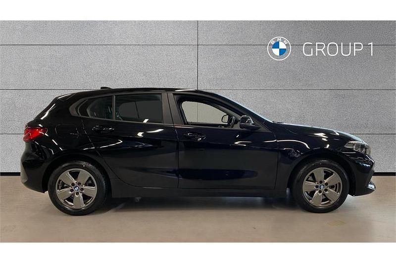 Used BMW 118 Comfort Edition 136 HP (100 kW) 2022 Black Hatchback