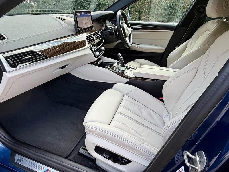 Used BMW 530e M Sport 2021 Blue Estate
