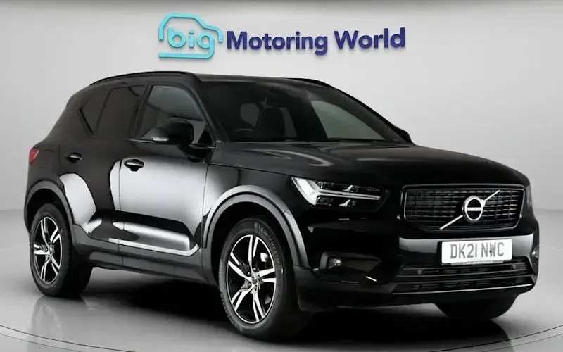 Used Volvo XC40 R-Design 163 HP (119 kW) 2021 SUV