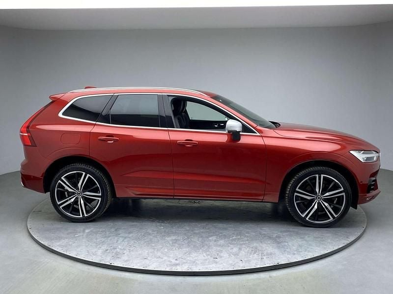 Used Volvo XC60 R-Design Pro 2018 Red SUV