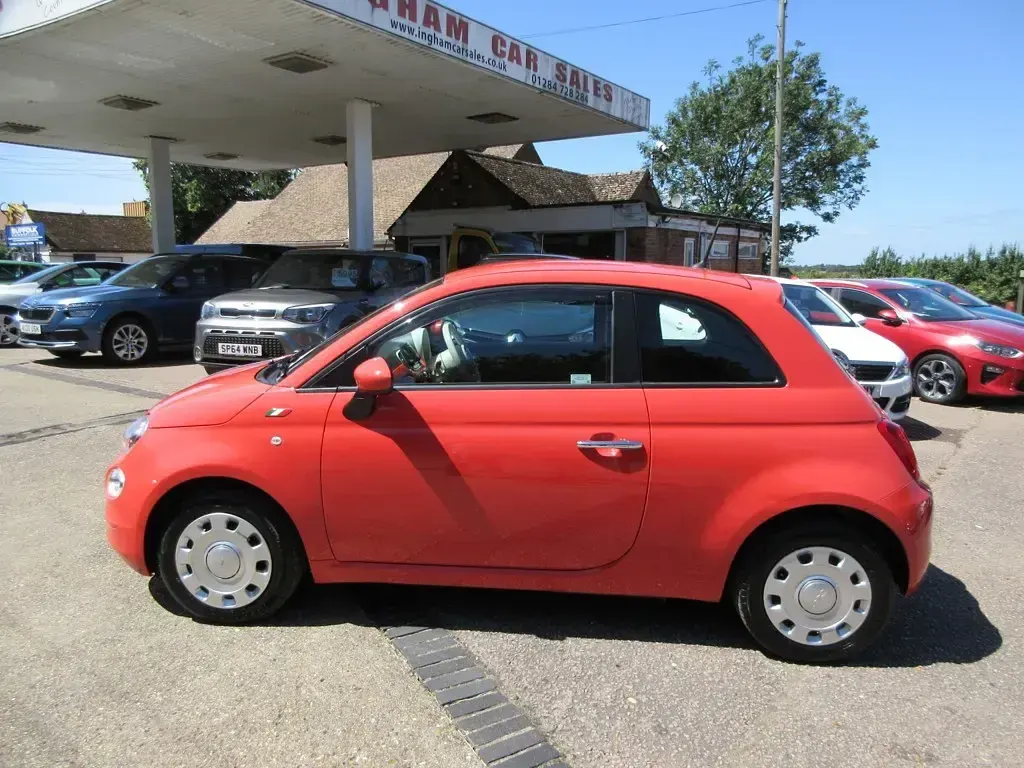 Used Fiat 500 Pop 69 HP (50 kW) 2016 Pink Hatchback