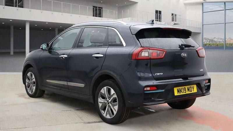 Used Kia Niro First Edition 150 kW (204 HP) 2019 Blue SUV