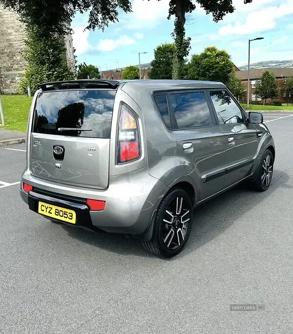 Used Kia Soul 126 HP (92 kW) 2010 Silver SUV