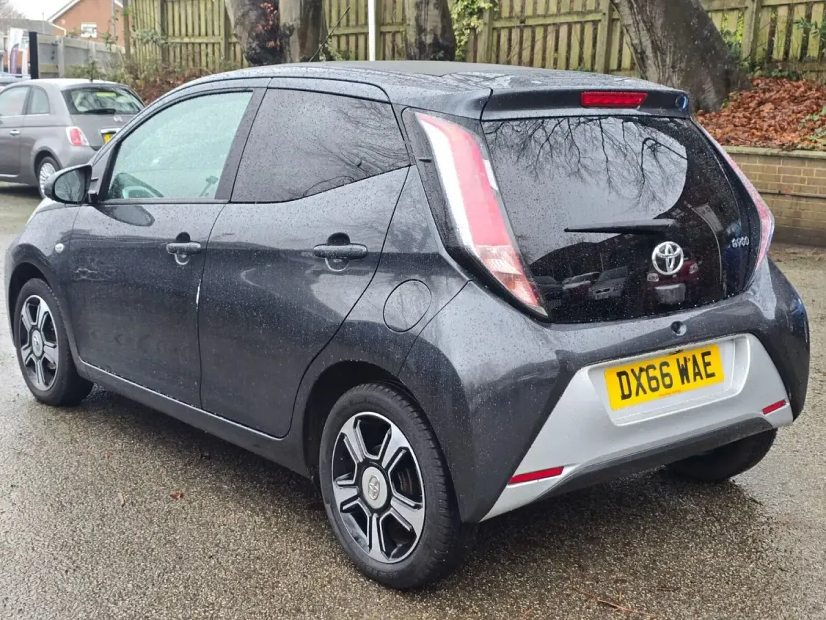 Used Toyota Aygo X-clusiv 69 HP (50 kW) 2016 Grey Hatchback