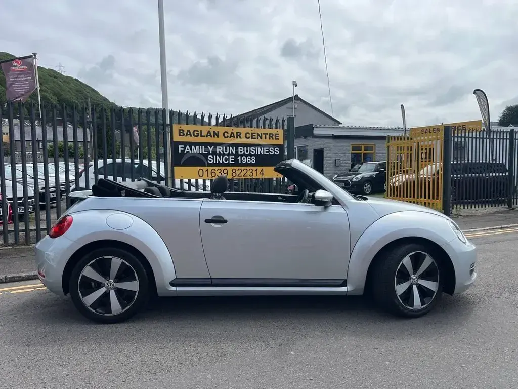 Used VW Beetle S 105 HP (77 kW) 2014 Silver Hatchback
