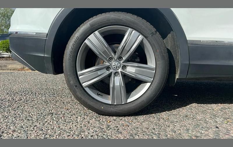 Used VW Tiguan SEL 150 HP (110 kW) 2019 White SUV