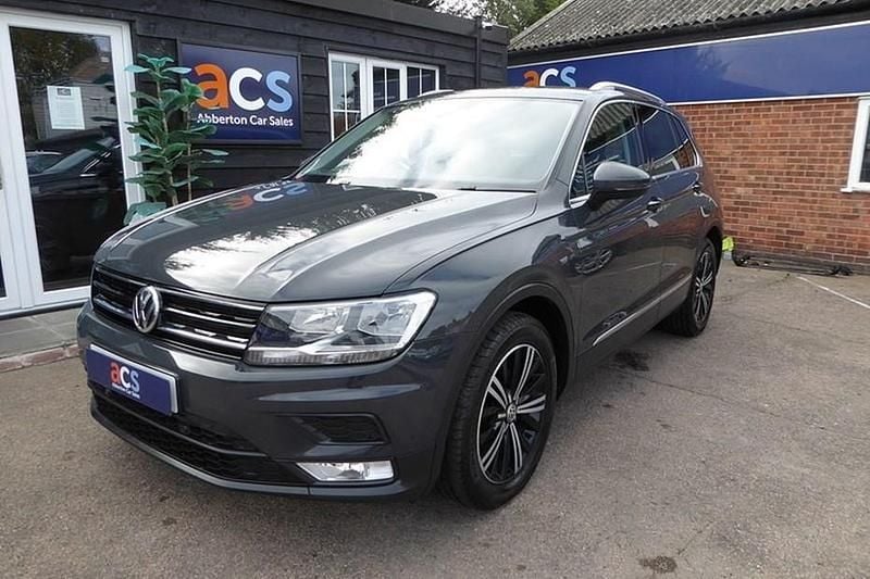 Grey Used 2017 VW Tiguan SE SUV | £12,495 (Fair price) - Image 1/1