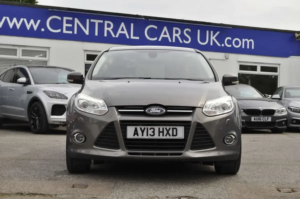 Used Ford Focus Titanium X 180 HP (132 kW) 2013 Brown Hatchback