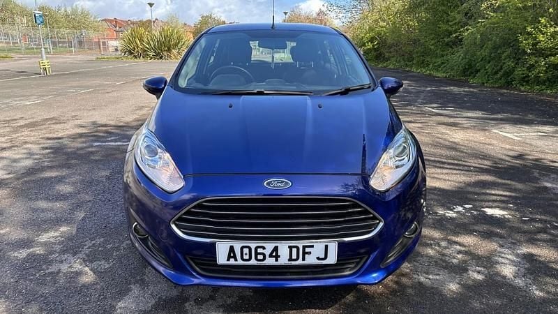 Used Ford Fiesta Zetec 75 HP (55 kW) 2014 Blue Hatchback