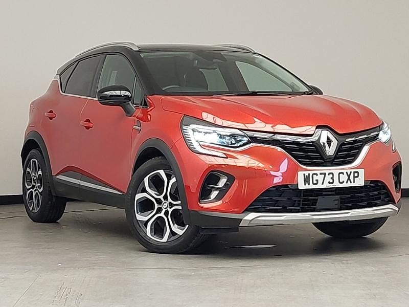 Used Renault Captur Techno 160 HP (117 kW) 2023 Red/black SUV