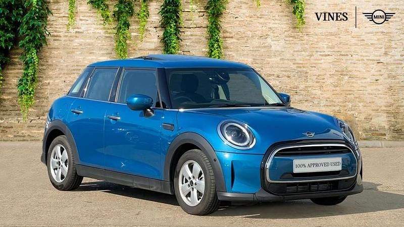 Used Mini Cooper Classic 134 HP (98 kW) 2023 Blue Hatchback