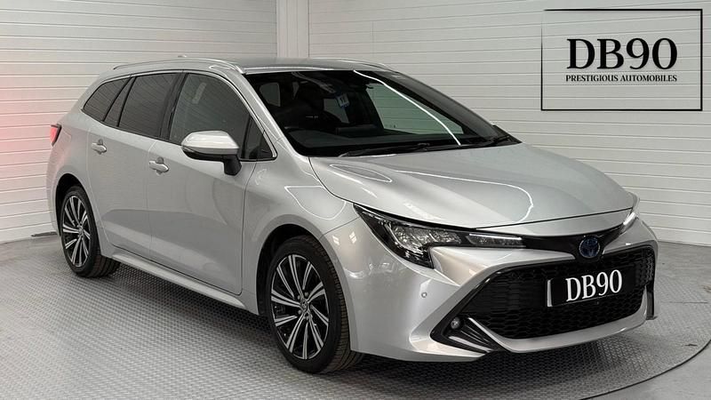 Silver Used 2021 Toyota Corolla Design Estate | £16,195 (Fair price) - Image 1/4