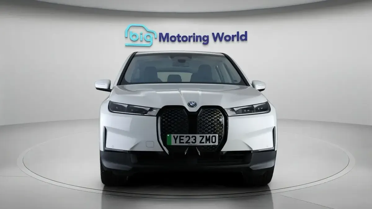 Used BMW iX Sport Line 239 kW (326 HP) 2023 White SUV