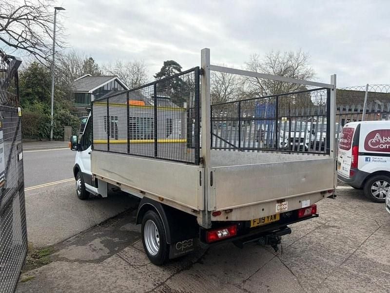 Begagnad Ford Transit 130 HK (95 kW) 2019 Vit Cab