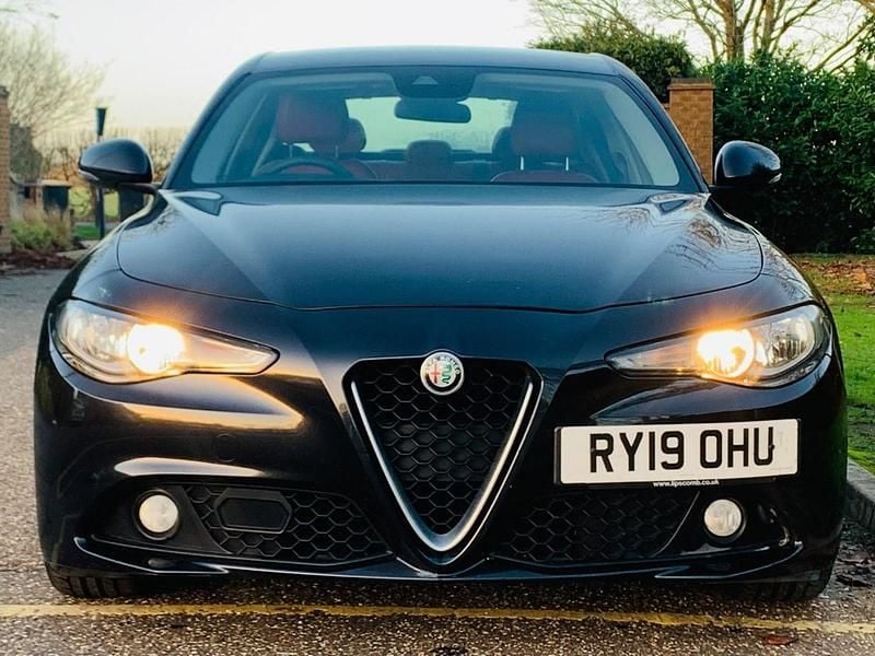 Used Alfa Romeo Giulia Super 180 HP (132 kW) 2019 Black Sedan