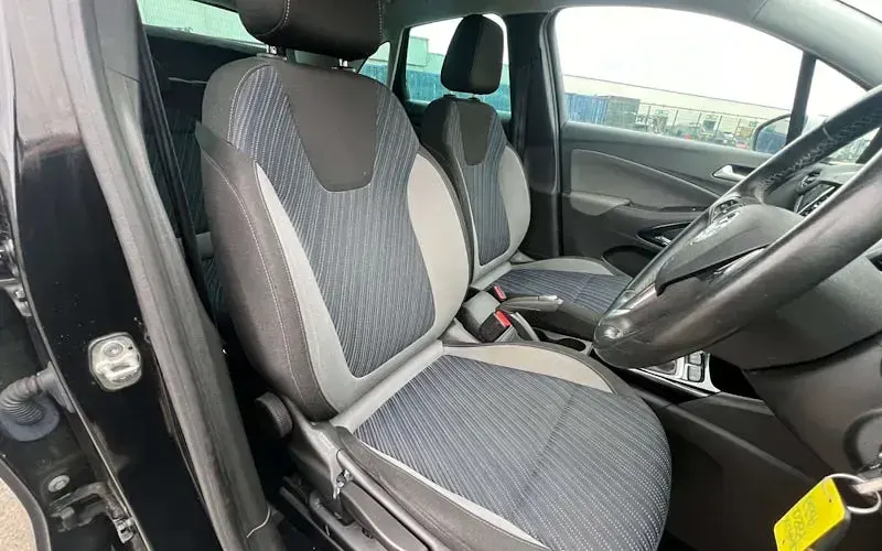 Used Vauxhall Crossland X Sport 83 HP (61 kW) 2019 Black SUV