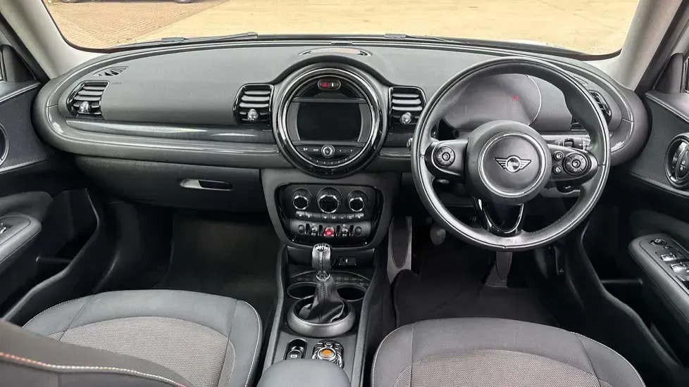 Used Mini Cooper Clubman Classic 136 HP (100 kW) 2020 Silver Estate