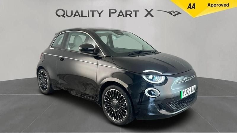 Black Used 2022 Fiat 500e La Prima Hatchback | £13,300 (Good price) - Image 1/4