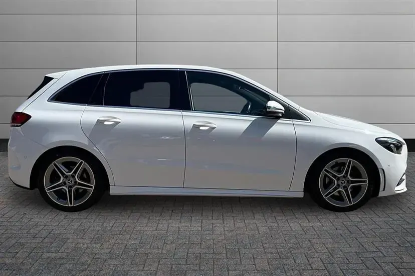 Used Mercedes B200 Executive 163 HP (119 kW) 2020 White MPV
