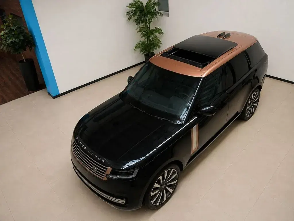 Used Land Rover Range Rover Autobiography 350 HP (257 kW) 2023 Black SUV