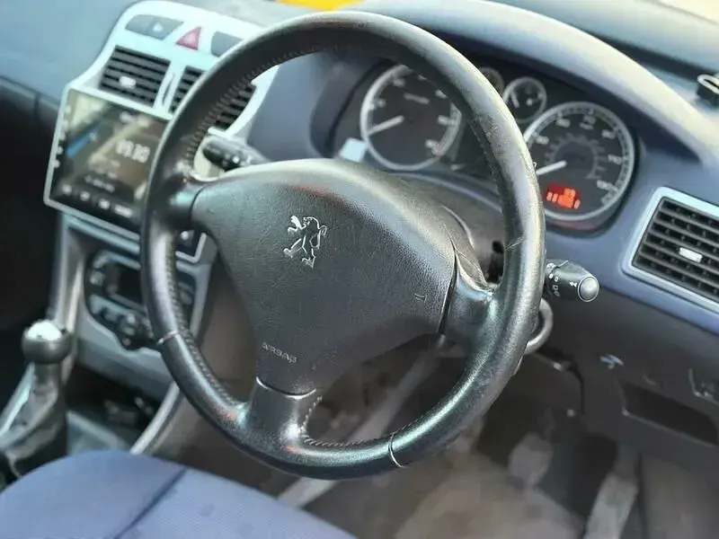 Używany Peugeot 307 90 KM (66 kW) 2003 Niebieski Kombi