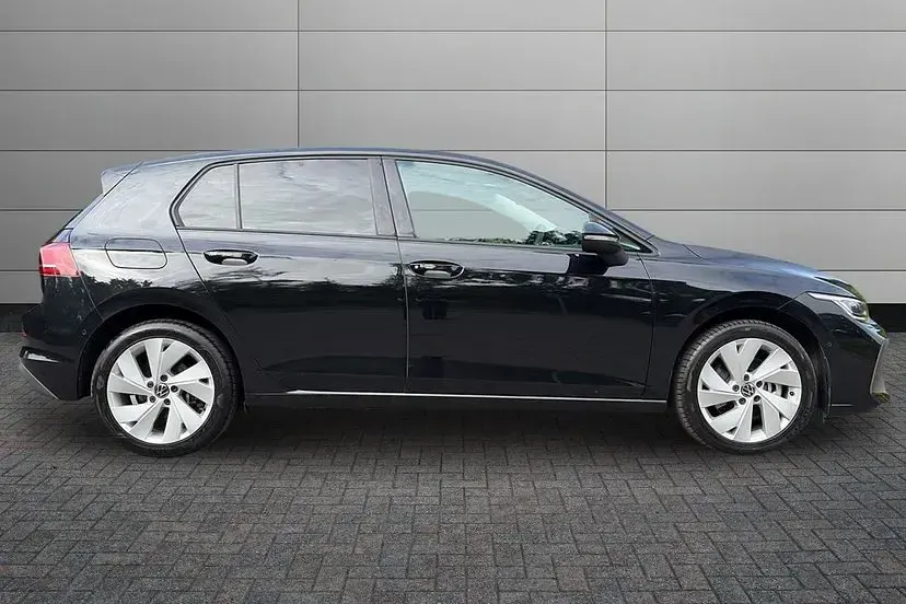 Used VW Golf VIII Match 200 HP (147 kW) 2025 Grenadilla black Hatchback