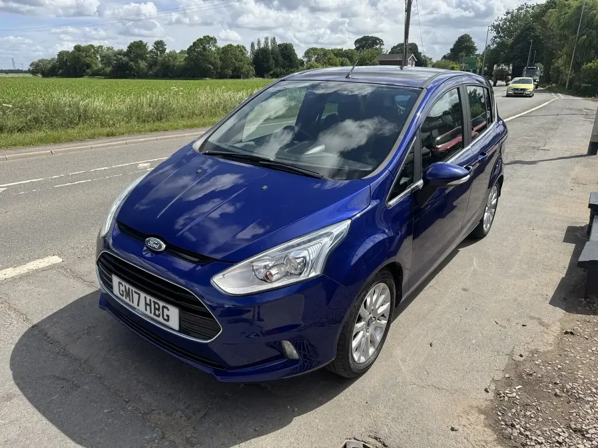 Used Ford B-MAX Titanium X 105 HP (77 kW) 2017 Blue MPV