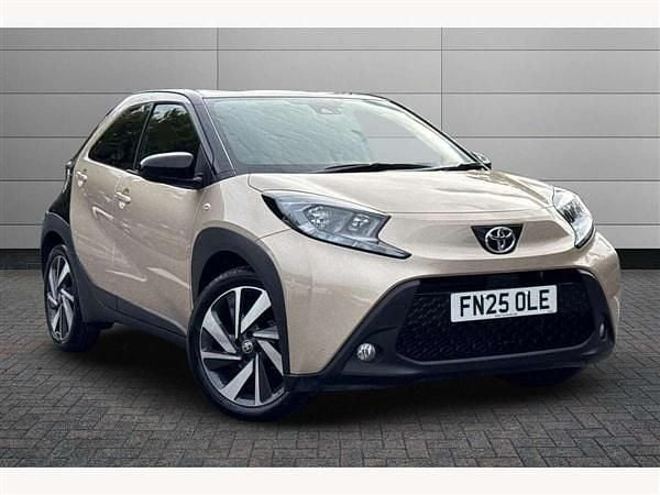 Used 2025 Toyota Aygo Hatchback | £13,499 (Good price) - Image 1/3