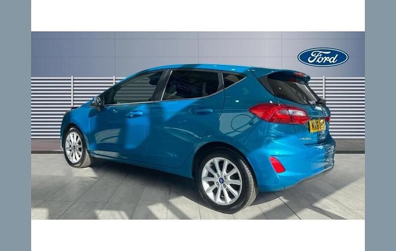 Used Ford Fiesta Titanium 100 HP (73 kW) 2018 Blue Hatchback