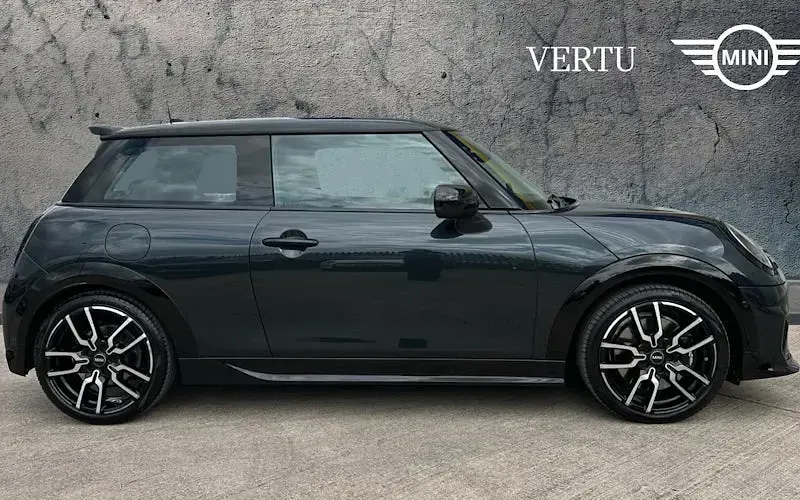 Usado Mini Cooper Sport 150 kW (204 HP) 2026 Citadino