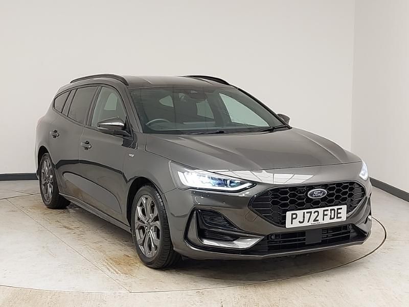 Used Ford Focus ST-Line 155 HP (114 kW) 2023 Grey Estate
