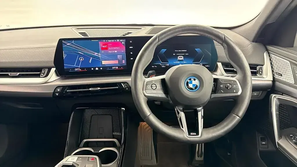Używany BMW iX2 M Sport 147 kW (201 KM) 2025 Szary SUV