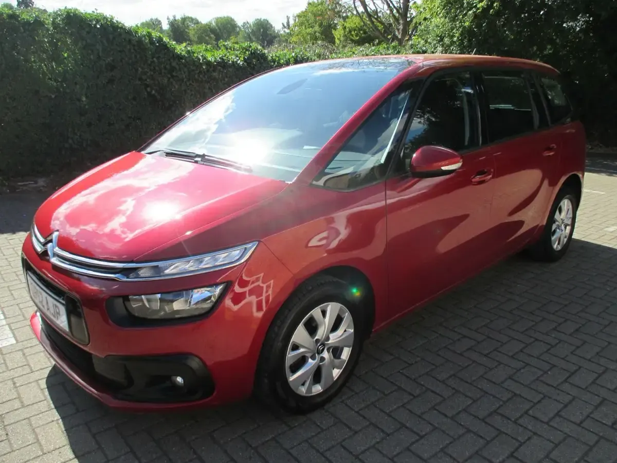 Used Citroën Grand C4 Picasso PureTech 2018 Red MPV