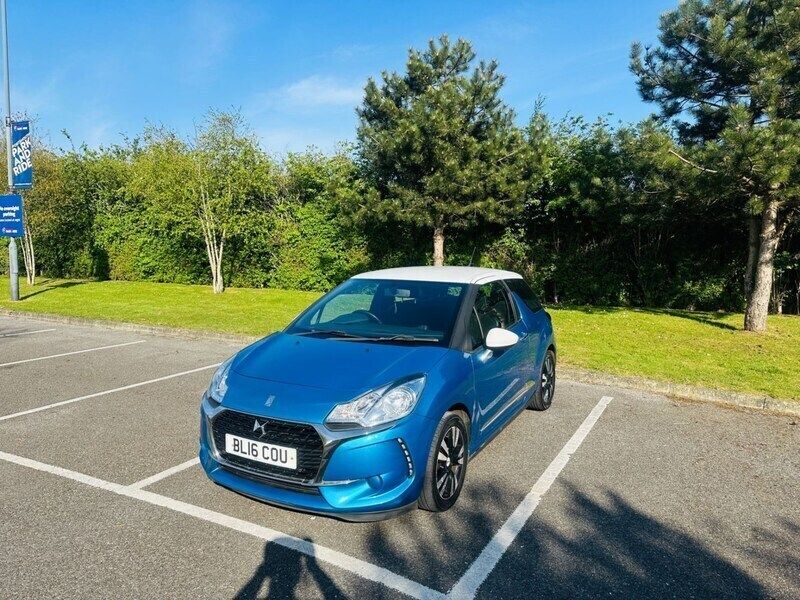 Used DS Automobiles DS3 Chic 80 HP (58 kW) 2016 Blue Hatchback
