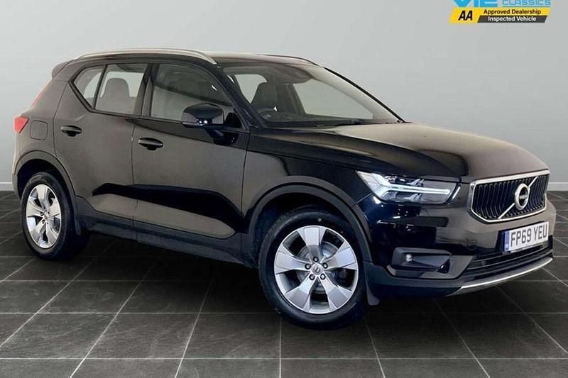 Black Used 2019 Volvo XC40 Momentum SUV | £16,495 (Fair price) - Image 1/1