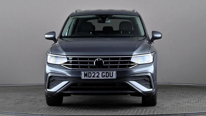 Used VW Tiguan Allspace Life 150 HP (110 kW) 2022 Grey SUV