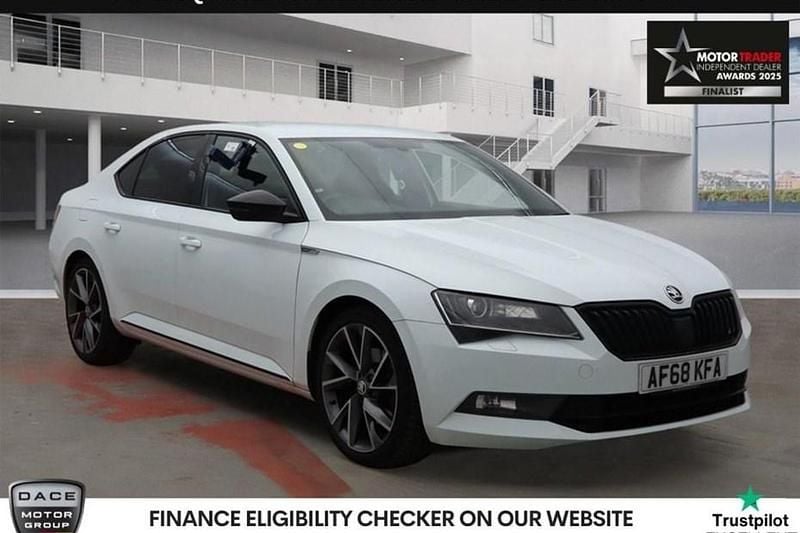 White Used 2018 Skoda Superb SportLine Hatchback | £14,840 (Fair price) - Image 1/1