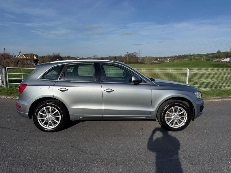 Used Audi Q5 180 HP (132 kW) 2011 Grey SUV