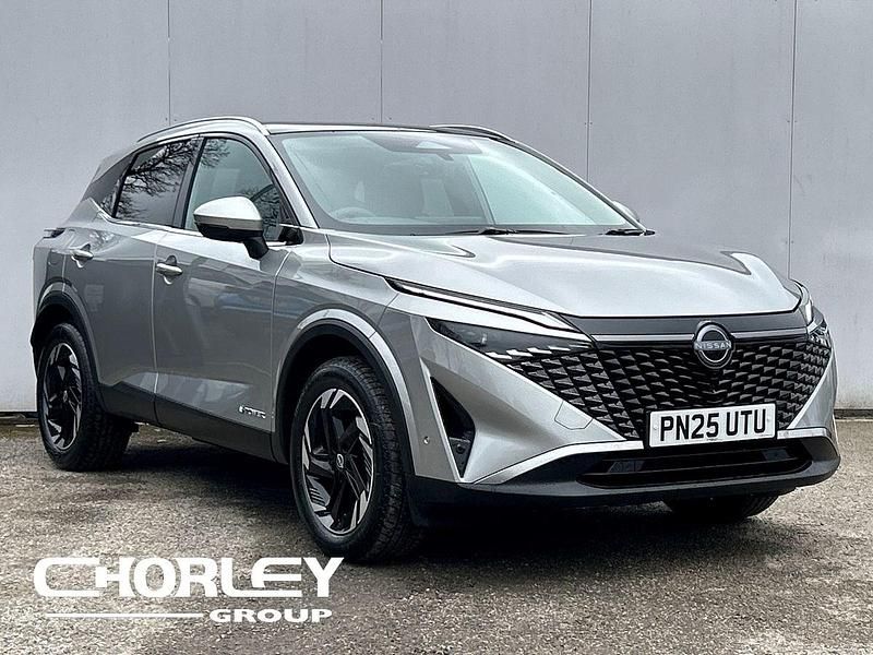 Black Used 2025 Nissan Qashqai N-Connecta SUV | £27,951 (A bit pricey) - Image 1/4