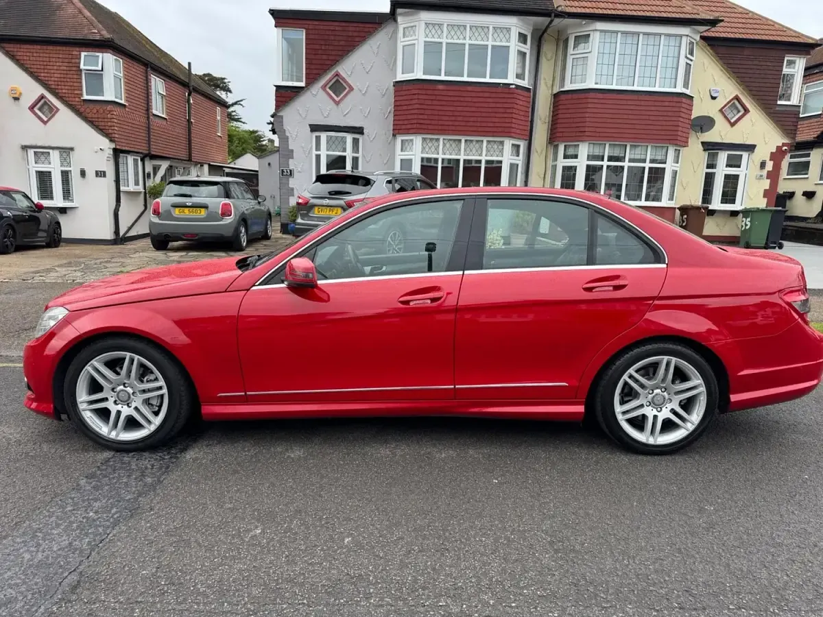 Used Mercedes C250 2011 Red Sedan