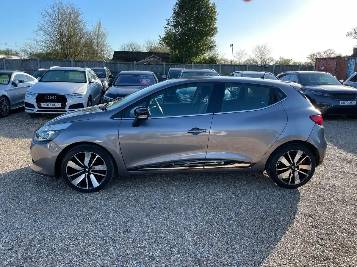 Gebraucht Renault Clio IV Dynamique 90 PS (66 kW) 2015 Grau Kleinwagen