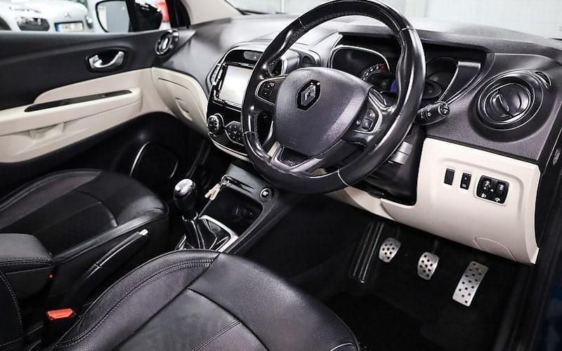 Usado Renault Captur GT-Line 90 HP (66 kW) 2018 Azul SUV