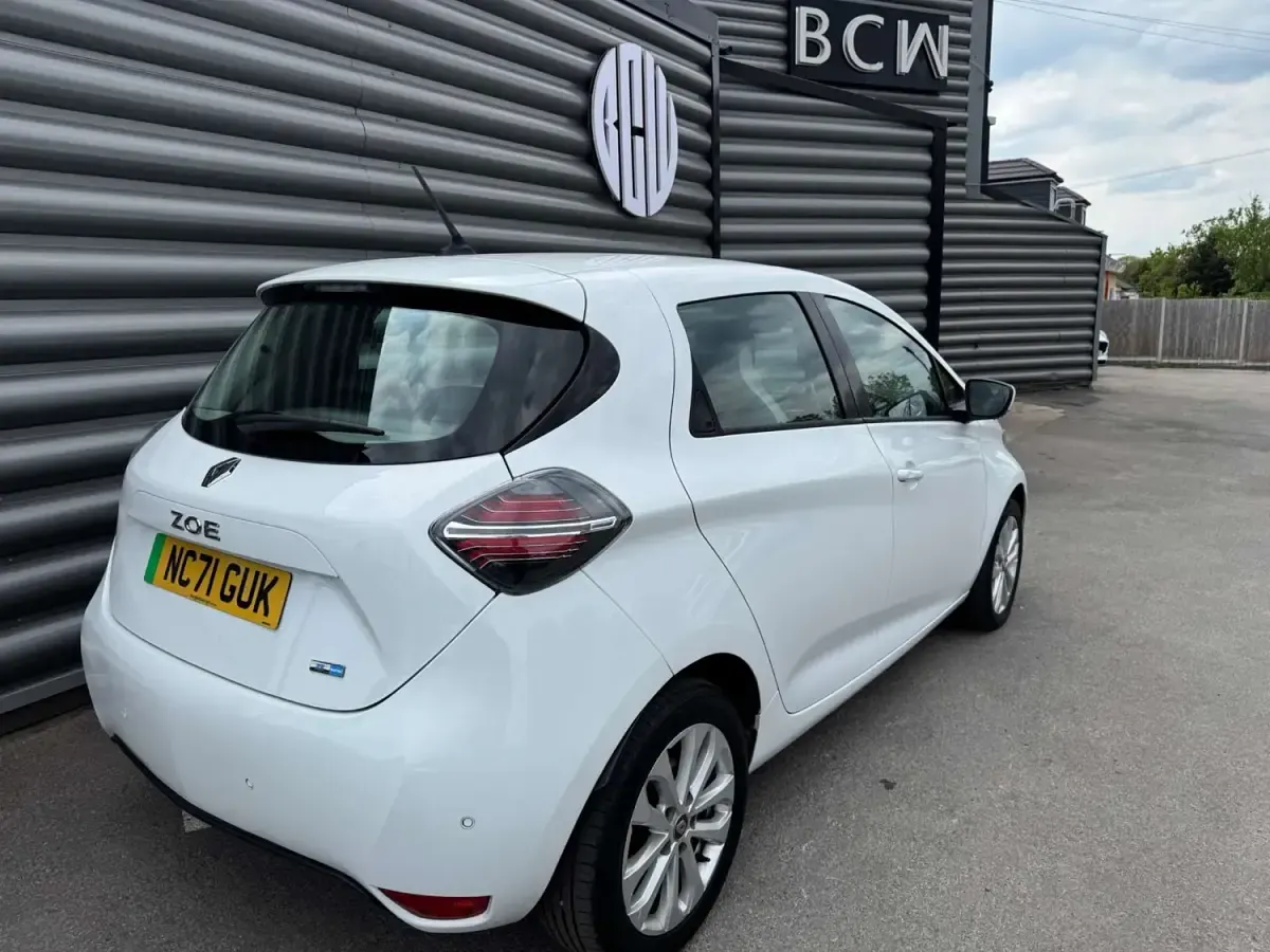Usado Renault Zoe Iconic 100 kW (136 HP) 2022 Branco Citadino