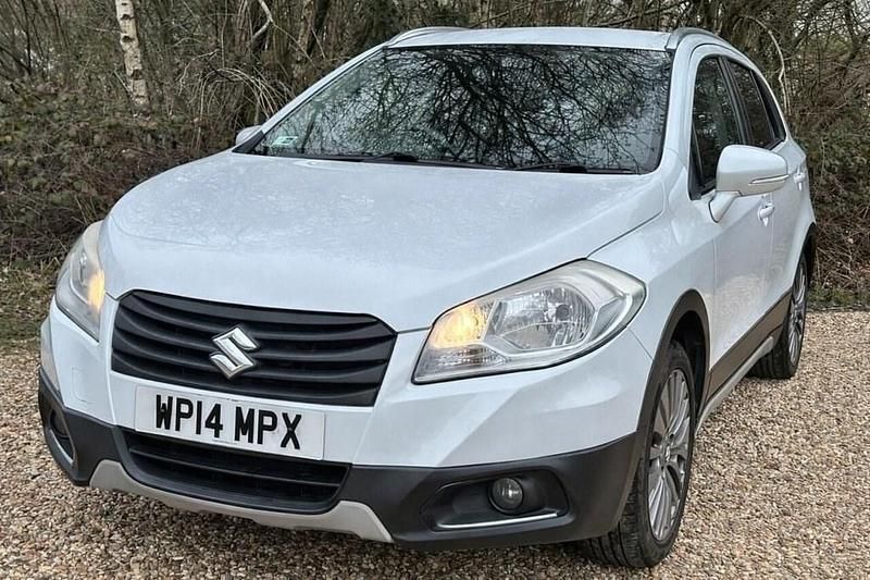Used Suzuki SX4 S-Cross SZ4 120 HP (88 kW) 2014 White Hatchback