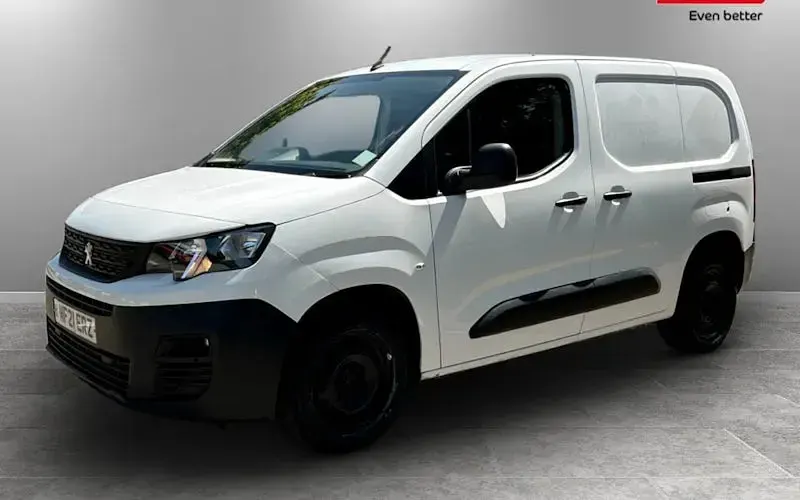Used Peugeot Partner 102 HP (75 kW) 2021 White MPV