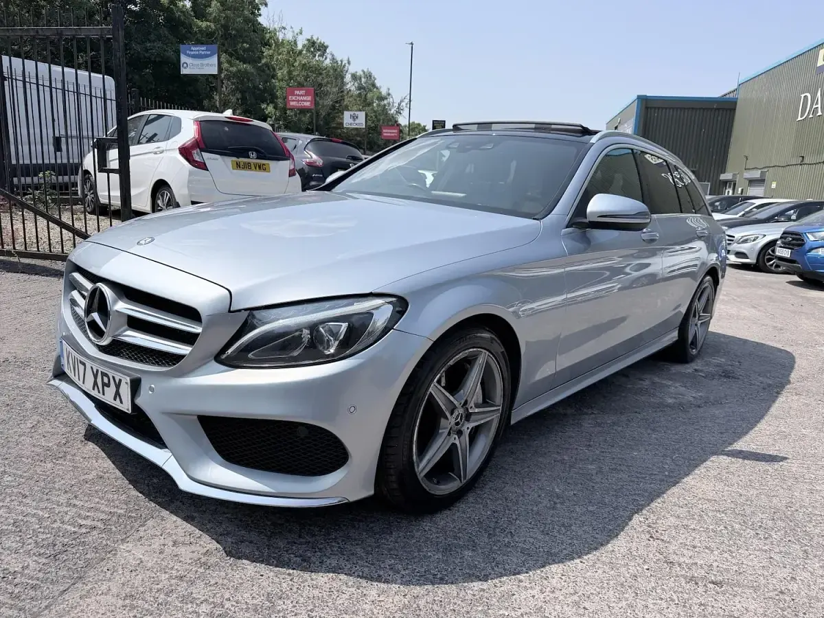 Used Mercedes C250 AMG Line Premium Plus 204 HP (150 kW) 2017 Silver Estate