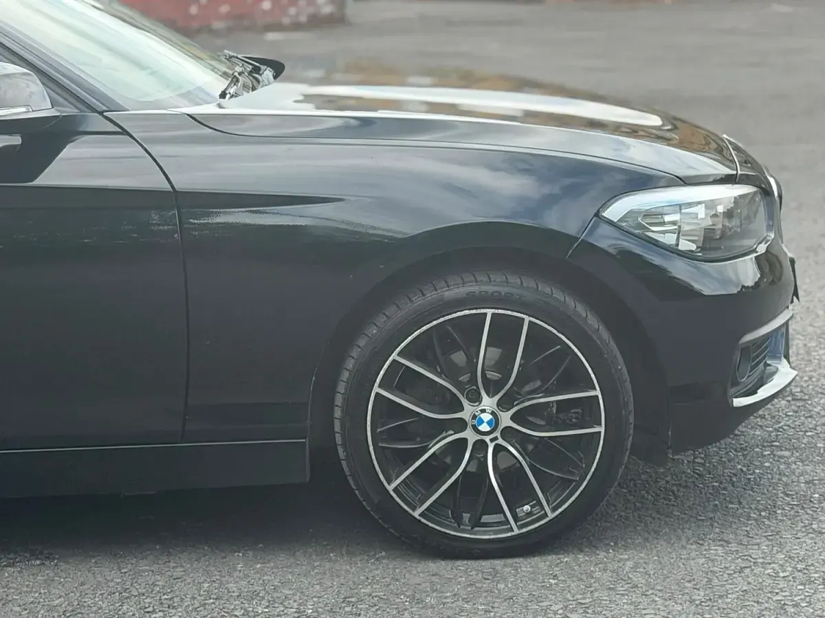 Used BMW 116 Comfort Edition 2016 Black Hatchback