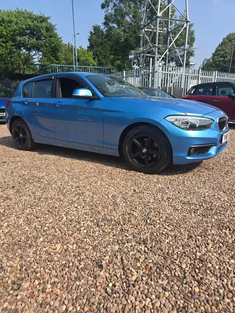 Used BMW 118 2018 Blue Hatchback