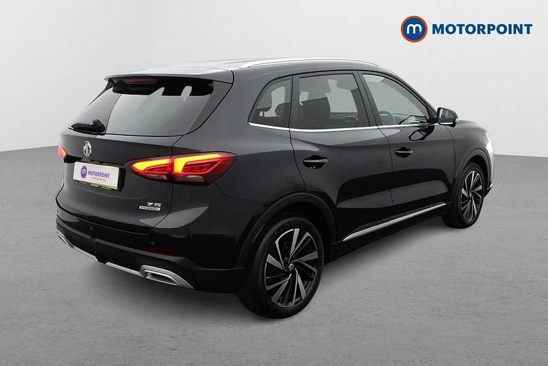 Used MG ZS Trophy 196 HP (144 kW) 2025 Black SUV