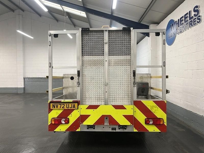 Second-hand Peugeot Boxer Premium 2023 Alb Van